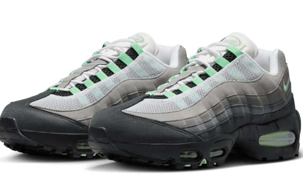 Nike Air Max 95 OG Women's Sneakers – Black/Fresh Mint