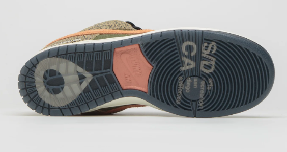 Nike SB x Arts-Rec Dunk Low Pro – Olive/Pink/Beige